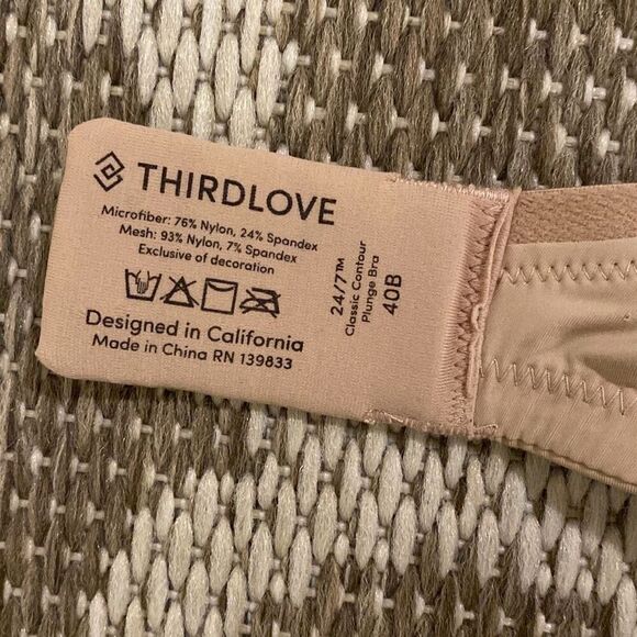 ThirdLove classic contour, plunge bra, size 40B  - Picture 4 of 7